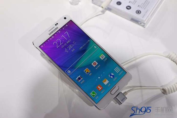 华为手机性能浮窗显示
:三星Galaxy Note 4双色真机图赏-第1张图片-太平洋在线下载